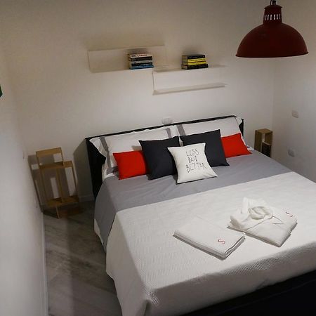 Les Suites Di Πάρμα Δωμάτιο φωτογραφία